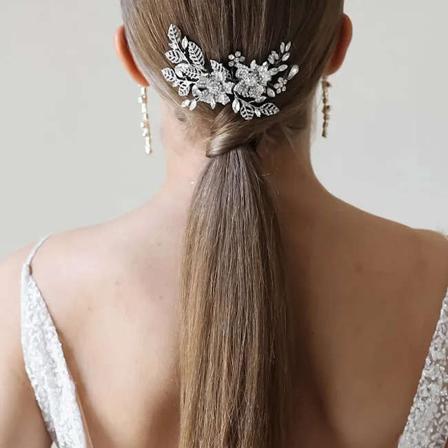 Accessori da sposa nell’atelier Idea Sposa Couture a Torino: veli, gioielli e dettagli coordinati