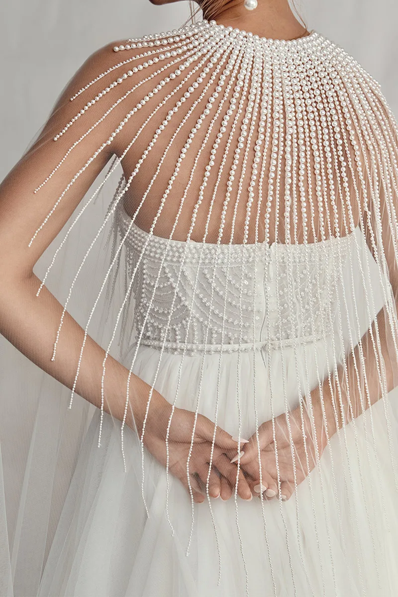 Abito da sposa Stardust cape — Catherine Deane, dettaglio 5