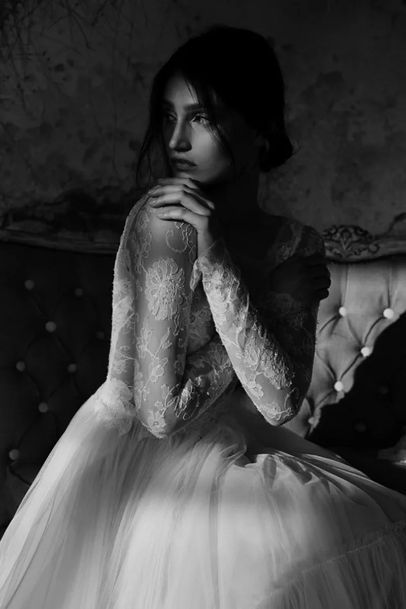 Abito da sposa 134 — Iris noble, dettaglio 3