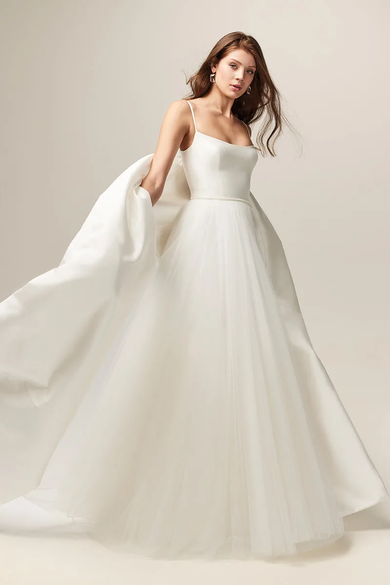 Abito da sposa 2413 — Jesus Peiro