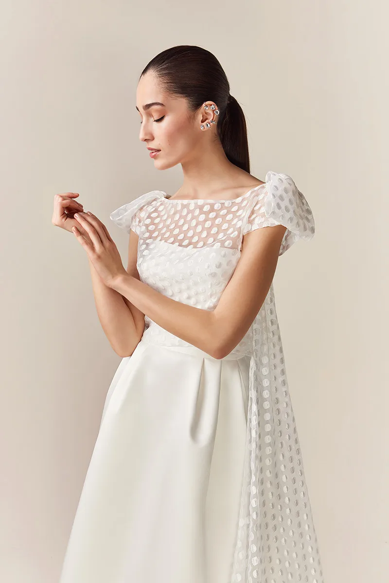 Abito da sposa 2518 — Jesus Peiro