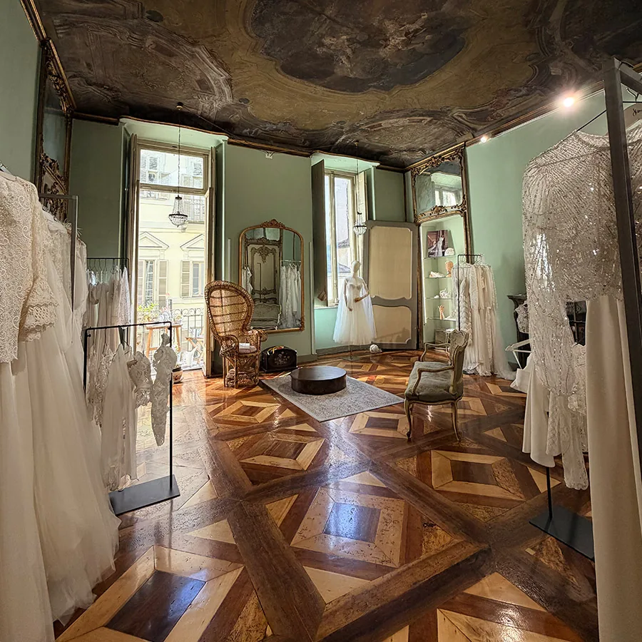 Gli interni riservati dell’atelier Idea Sposa Couture a Palazzo Rignon, Torino