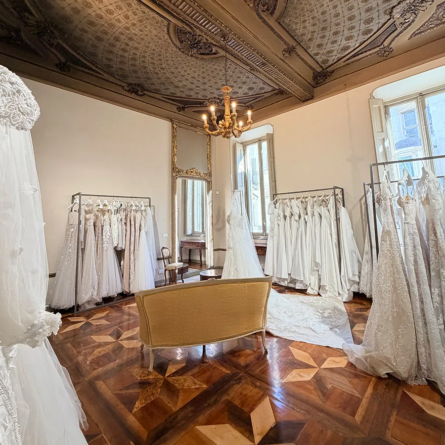 Spazio elegante e riservato dell’atelier Idea Sposa Couture, Torino